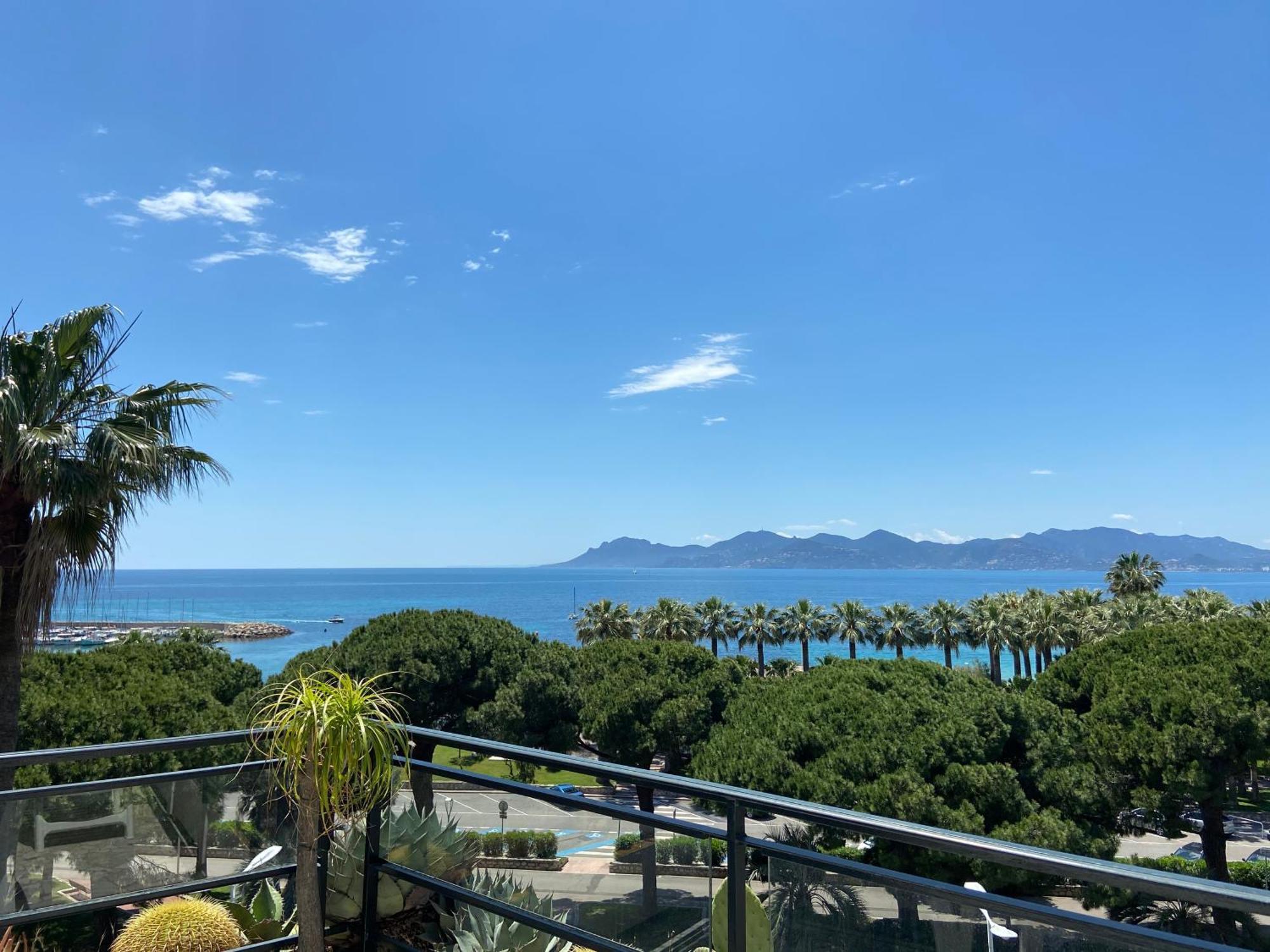 Palm Beach Studio Vue Port Canto Канны Экстерьер фото